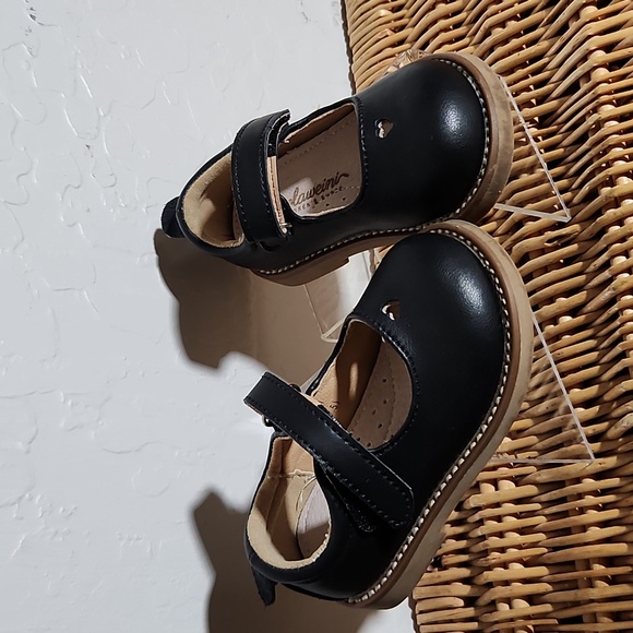 Black Mary Jane Heart Cut Out Detail Girls Toddler Dress Shoe 5.5 - Picture 1 of 16